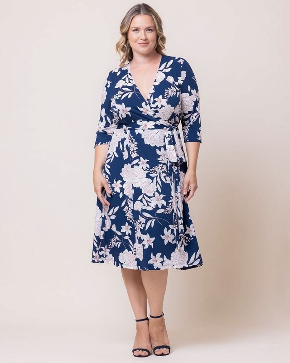 Kiyonna Signature Print Wrap Dress 1X Cottagecore Romantic Feminine Packable